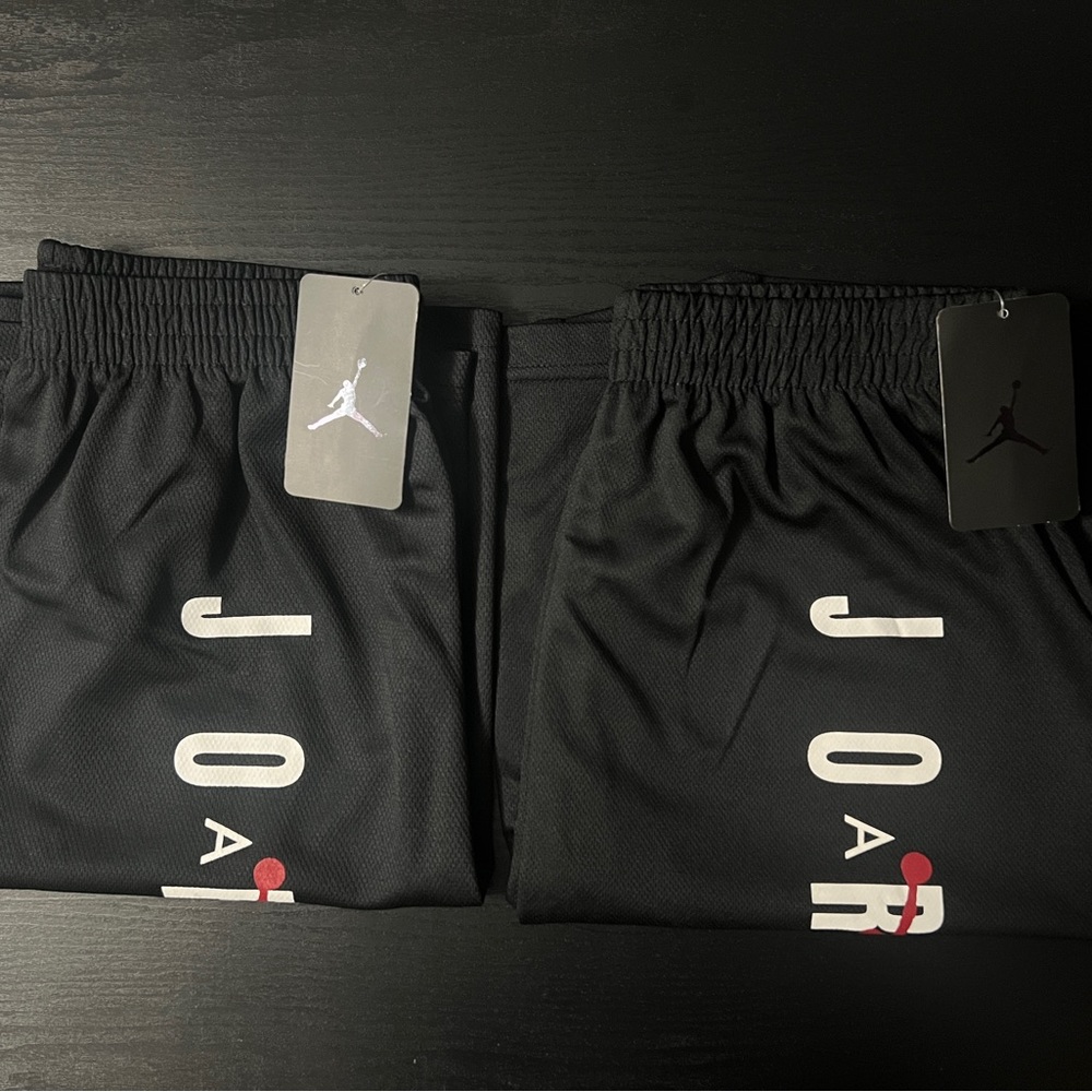 2💥Air Jordan Shorts Boys YXL Athletic Jumpman Logo Black